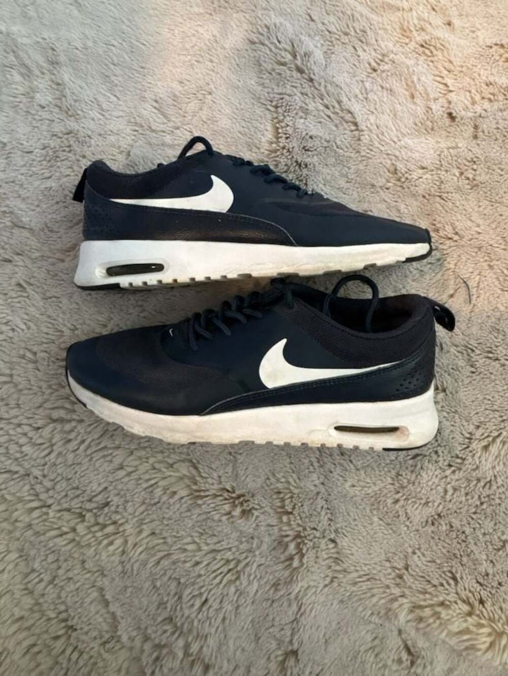 Nike Air Max Thea Size 8 Navy White Running Shoes